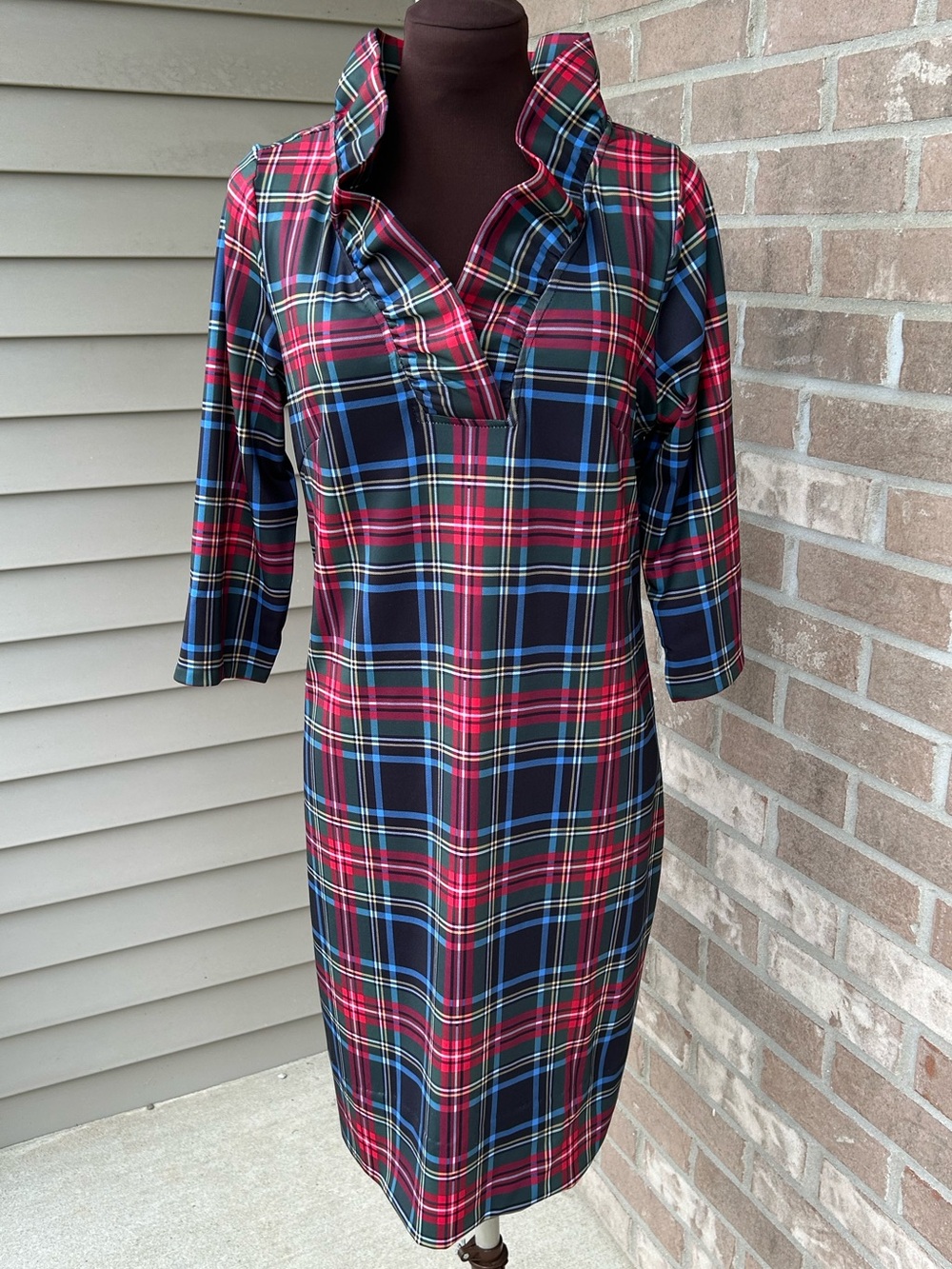 GRETCHEN SCOTT sM Plaid Shift Dress-ruffle collar-easy care-Holidays! Looks NEW - Picture 2 of 6